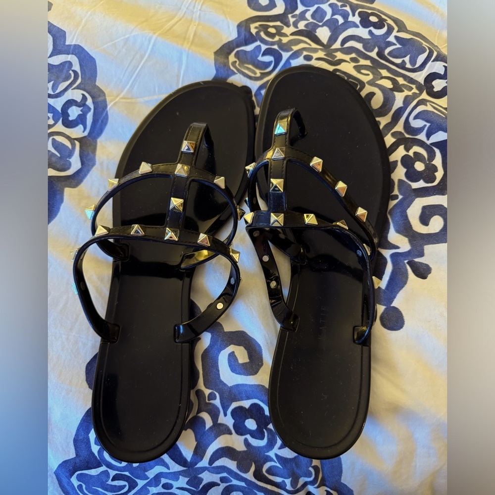 Steve Madden Black Sandals